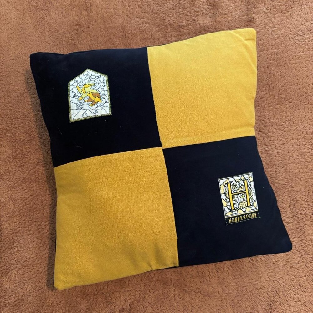 Hufflepuff Harry Potter throw pillow